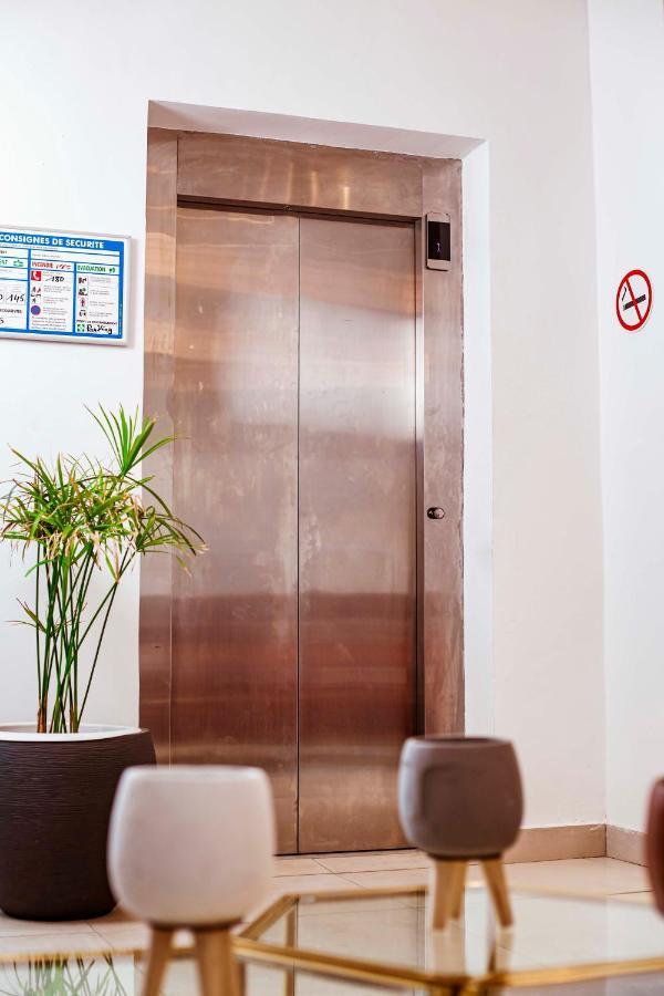 Hotel Les Vallons Abidjan Eksteriør bilde