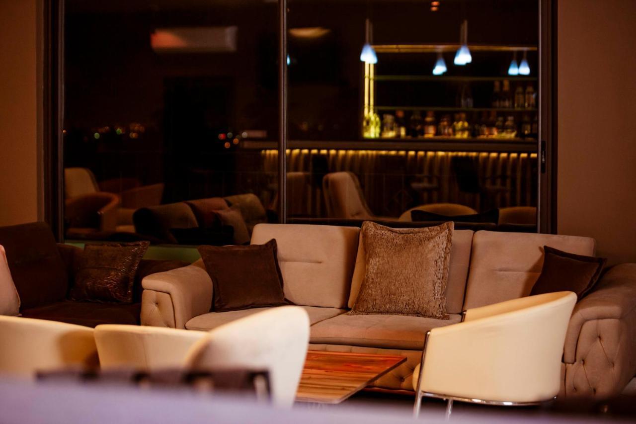 Hotel Les Vallons Abidjan Eksteriør bilde